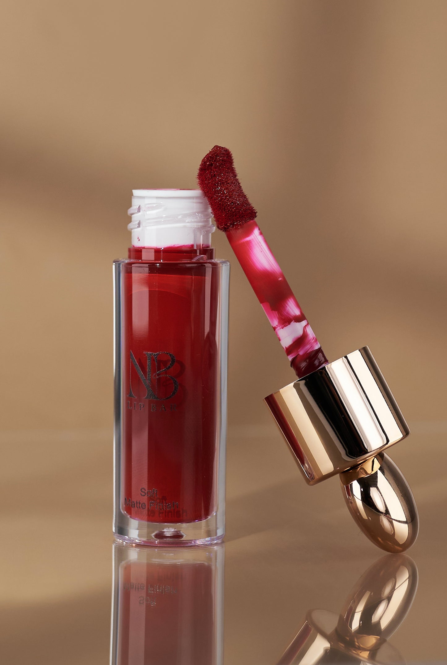 BURGUNDY BADDIE // LIP STICK